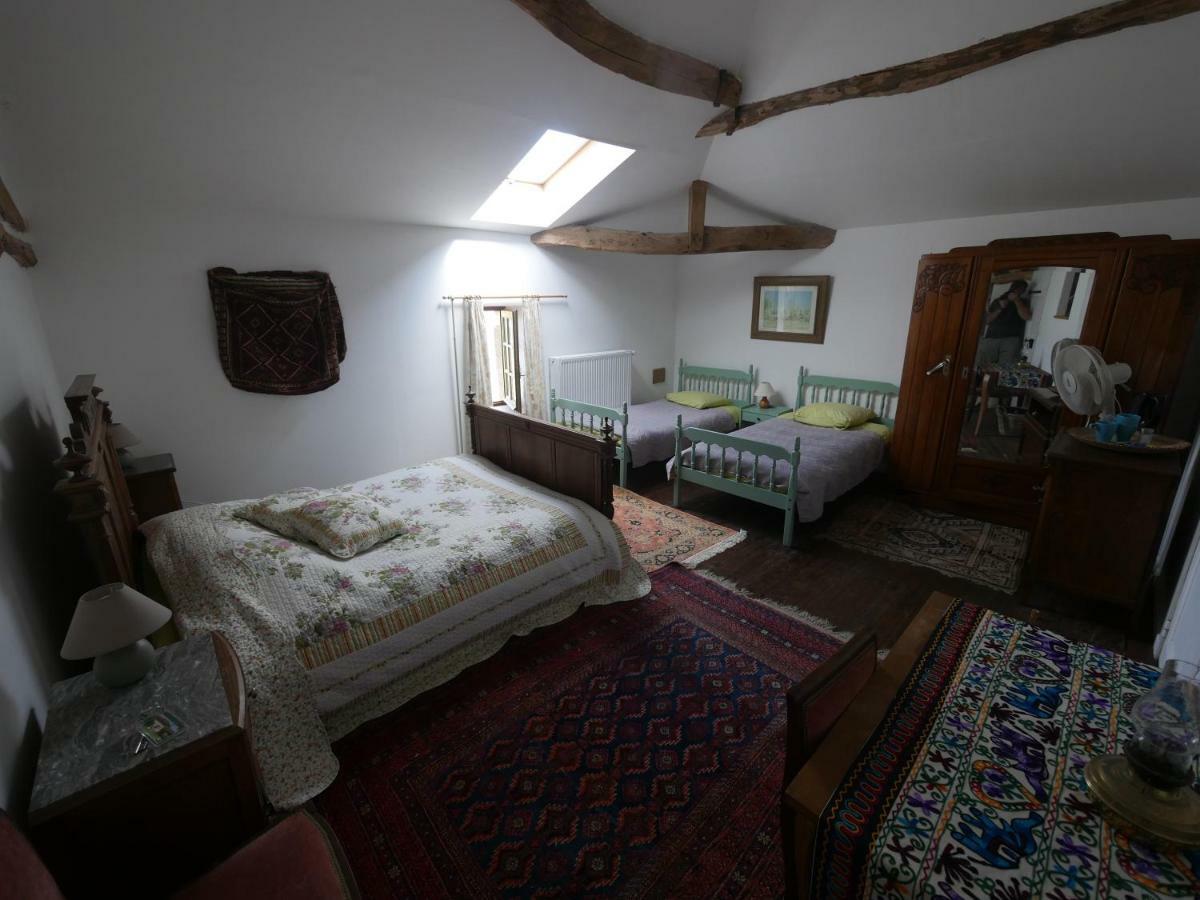 Bed and Breakfast Les Trois Chenes Videix Экстерьер фото
